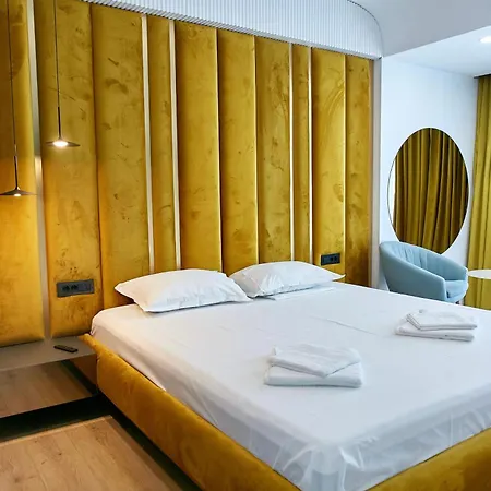Dxn Luxury 8 By Alezzi Infinity Apartment