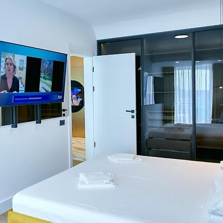 Dxn Luxury 8 By Alezzi Infinity * Năvodari