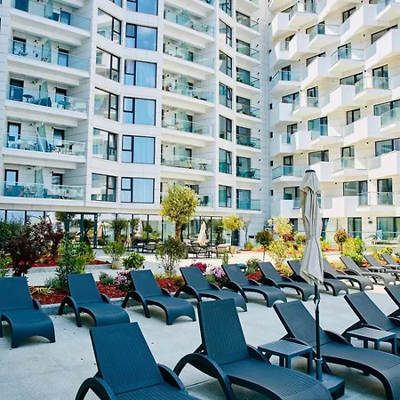 Apartment Dxn Luxury 8 By Alezzi Infinity